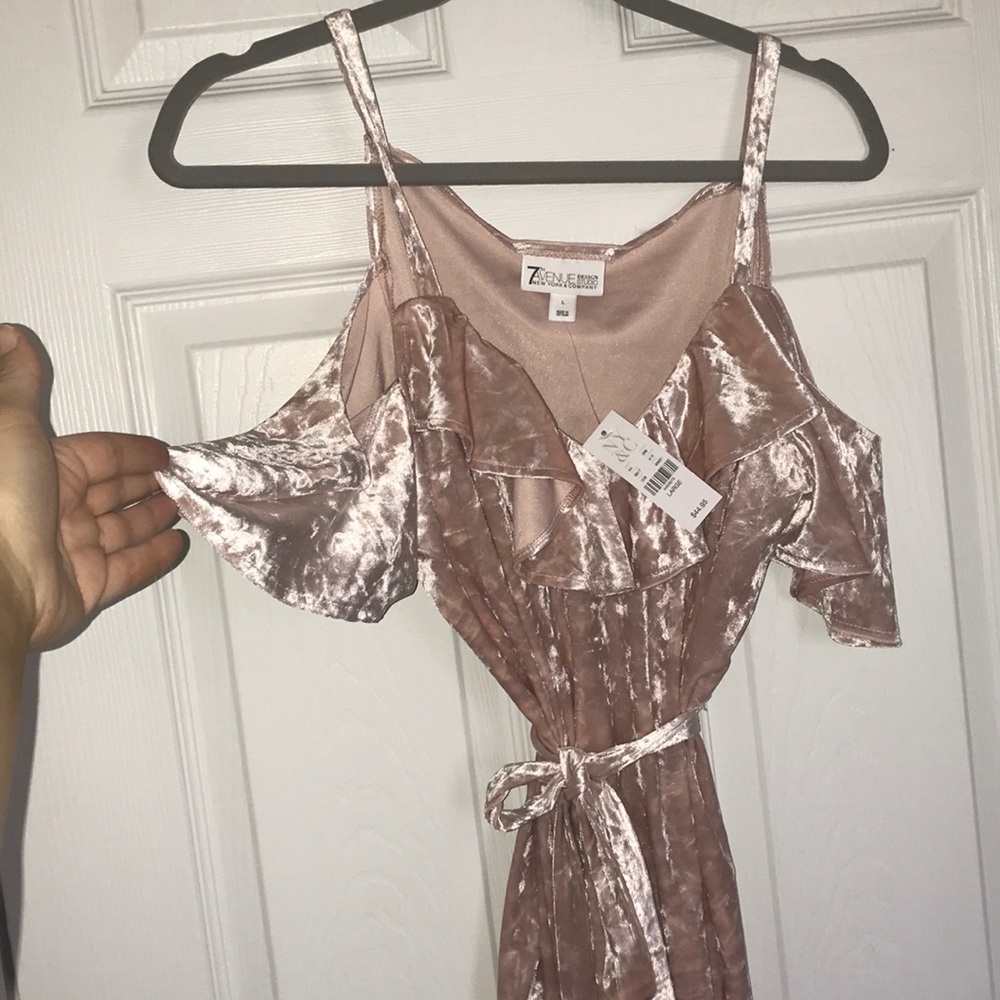 Cold shoulder crushed velvet top